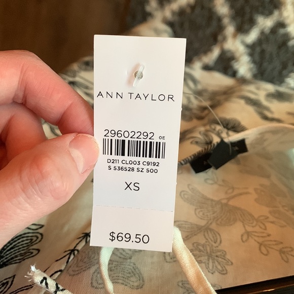 NWT Ann Taylor Linen Blouse XS - Picture 3 of 4